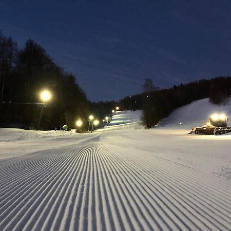 Penzion a apartmány Skipark Hraběšice Krasne Esterno foto