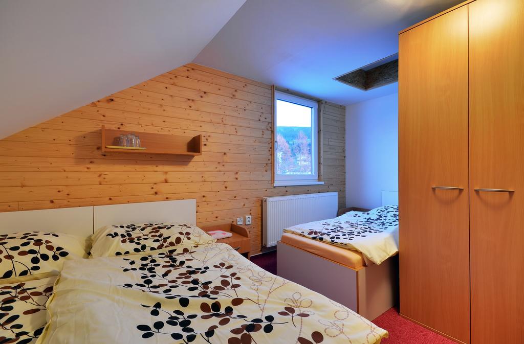 Penzion a apartmány Skipark Hraběšice Krasne Esterno foto