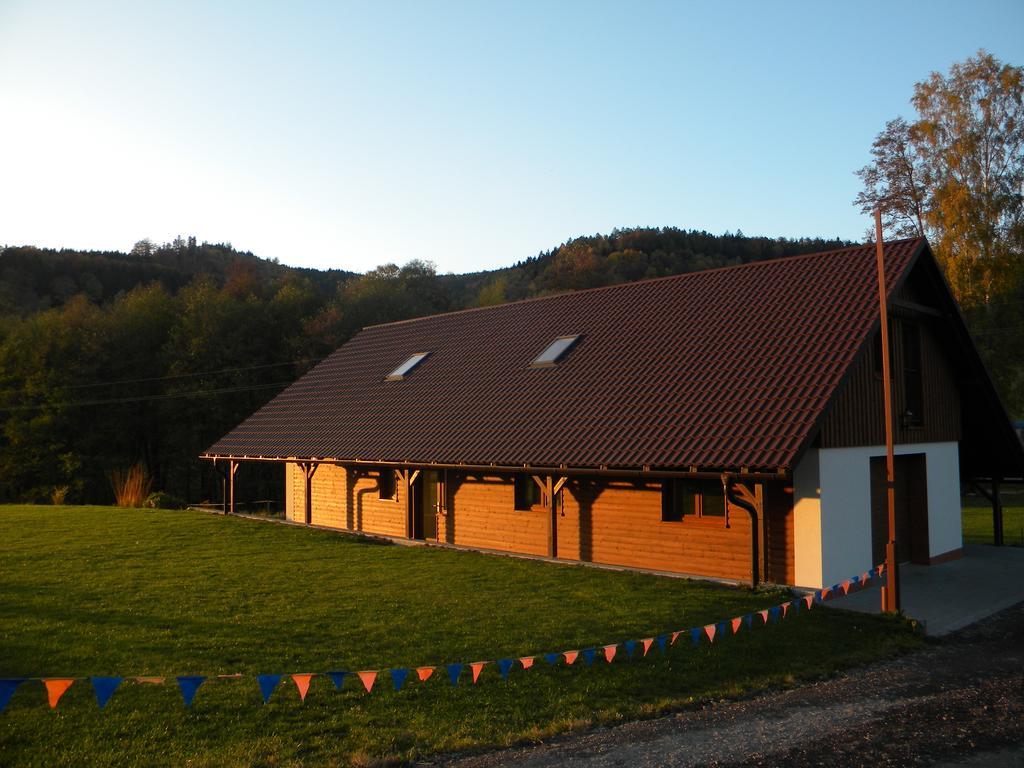 Penzion a apartmány Skipark Hraběšice Krasne Esterno foto