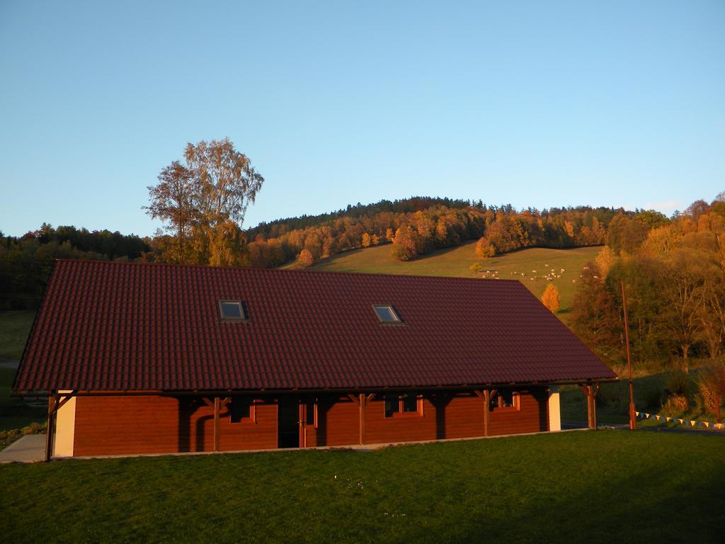 Penzion a apartmány Skipark Hraběšice Krasne Esterno foto
