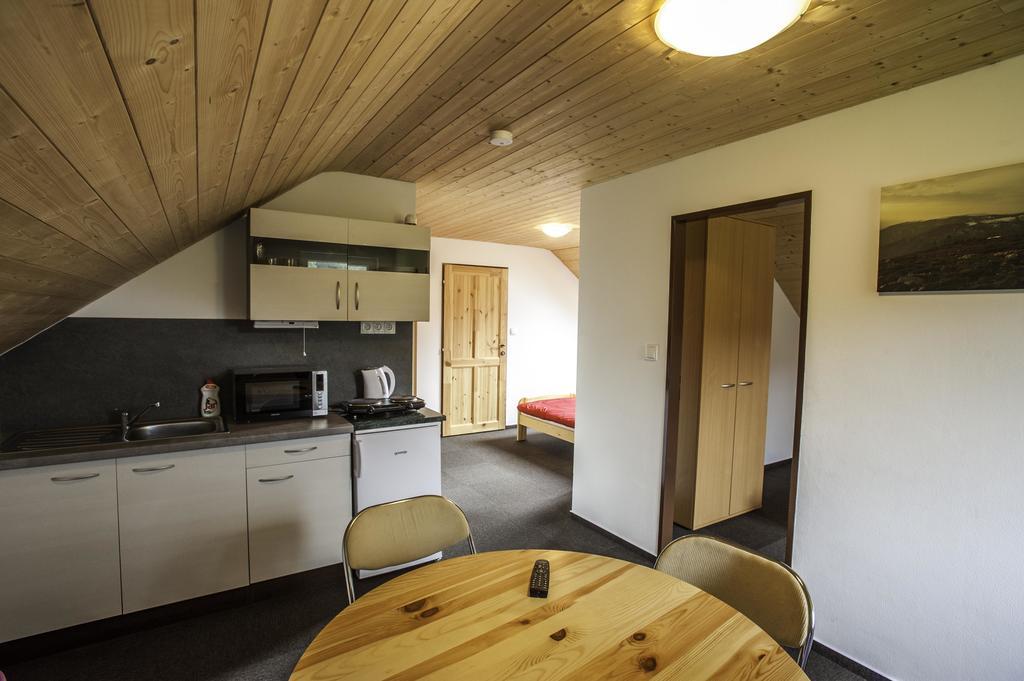 Penzion a apartmány Skipark Hraběšice Krasne Esterno foto